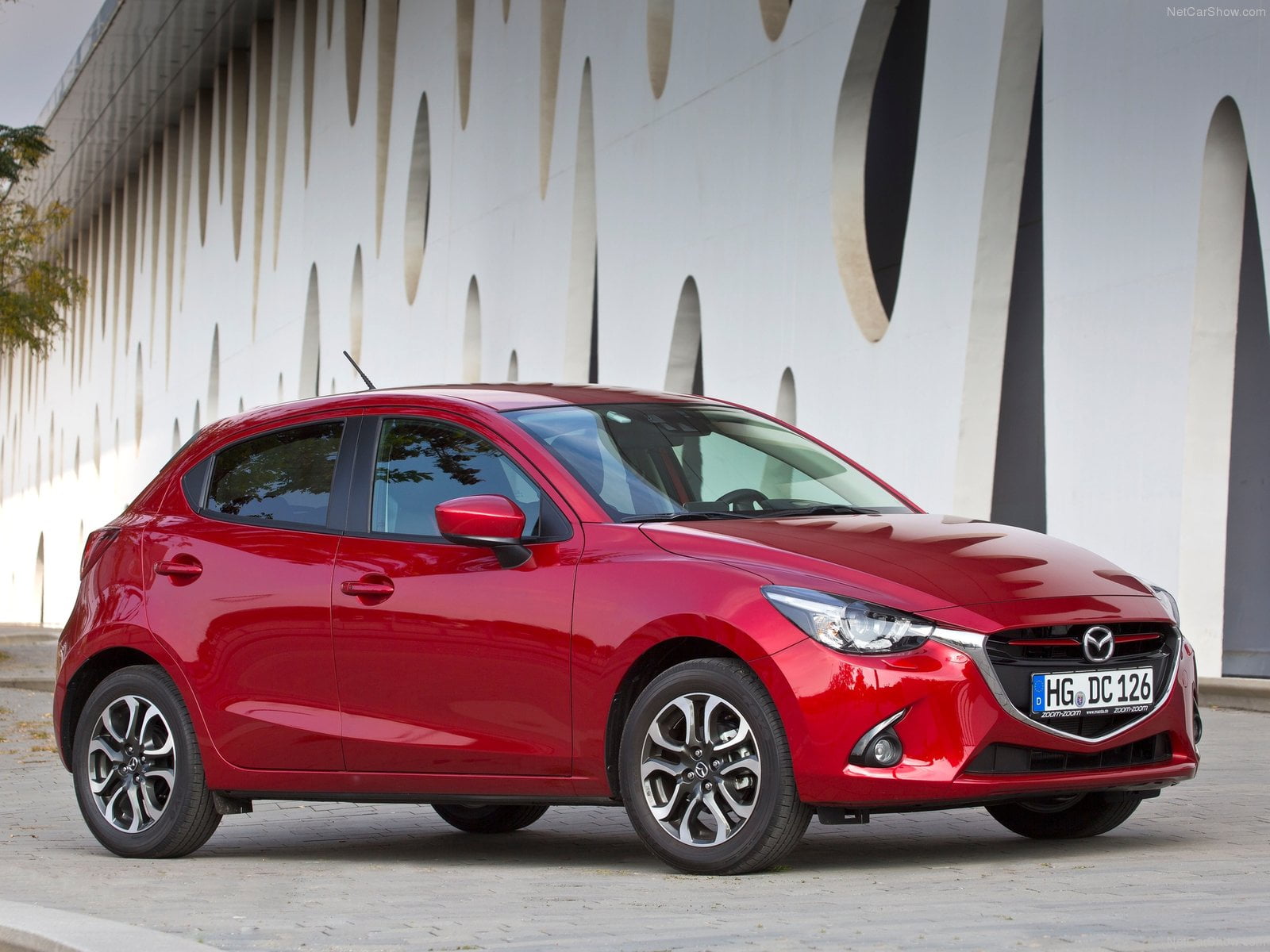 Mazda 2 wiki