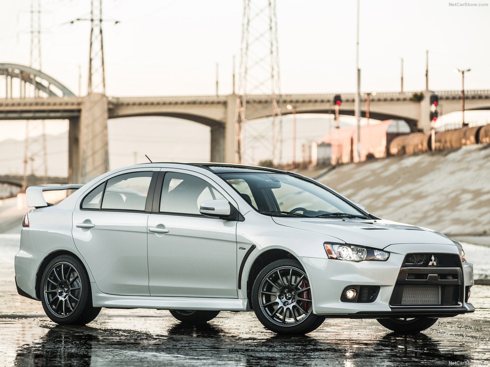 Mitsubishi lancer evolution 2015