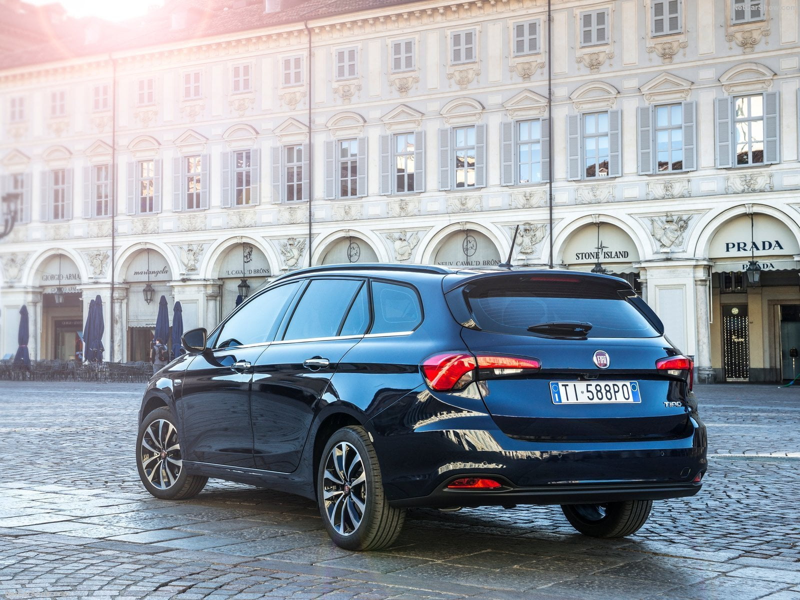 Poland Car Market in First Half 2016